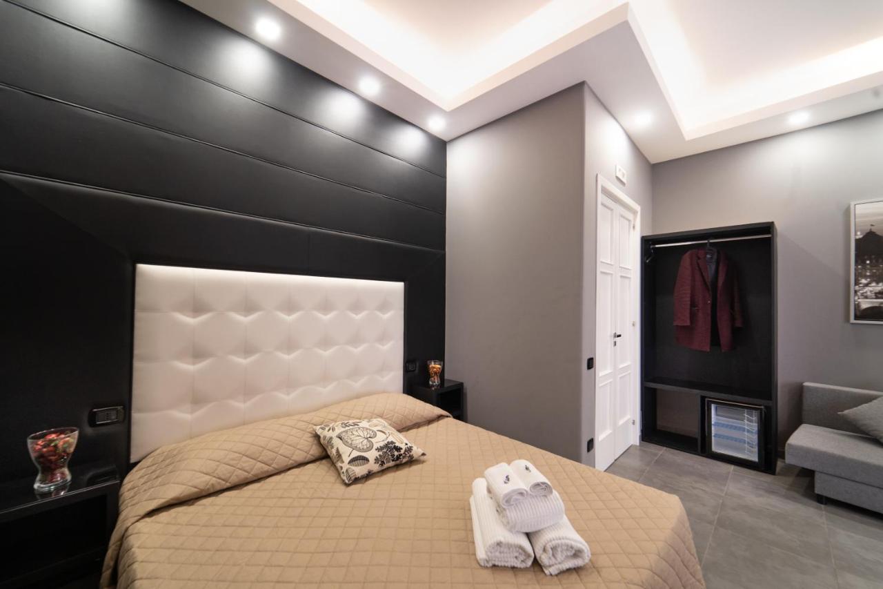 Royal House Napoli Centro, By Clapa Group Hotel Exterior photo